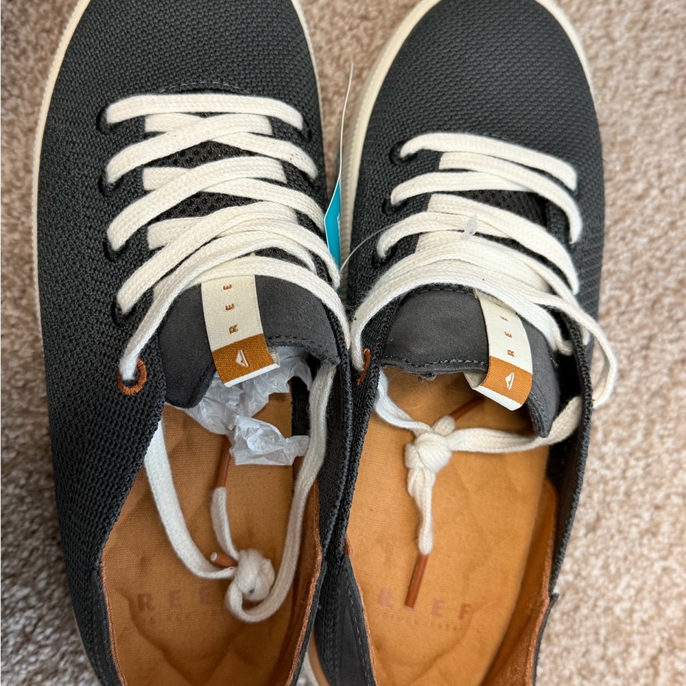 NWT Reef women’s Neptune Sneaker size 8.5 slip on - Picture 7 of 7